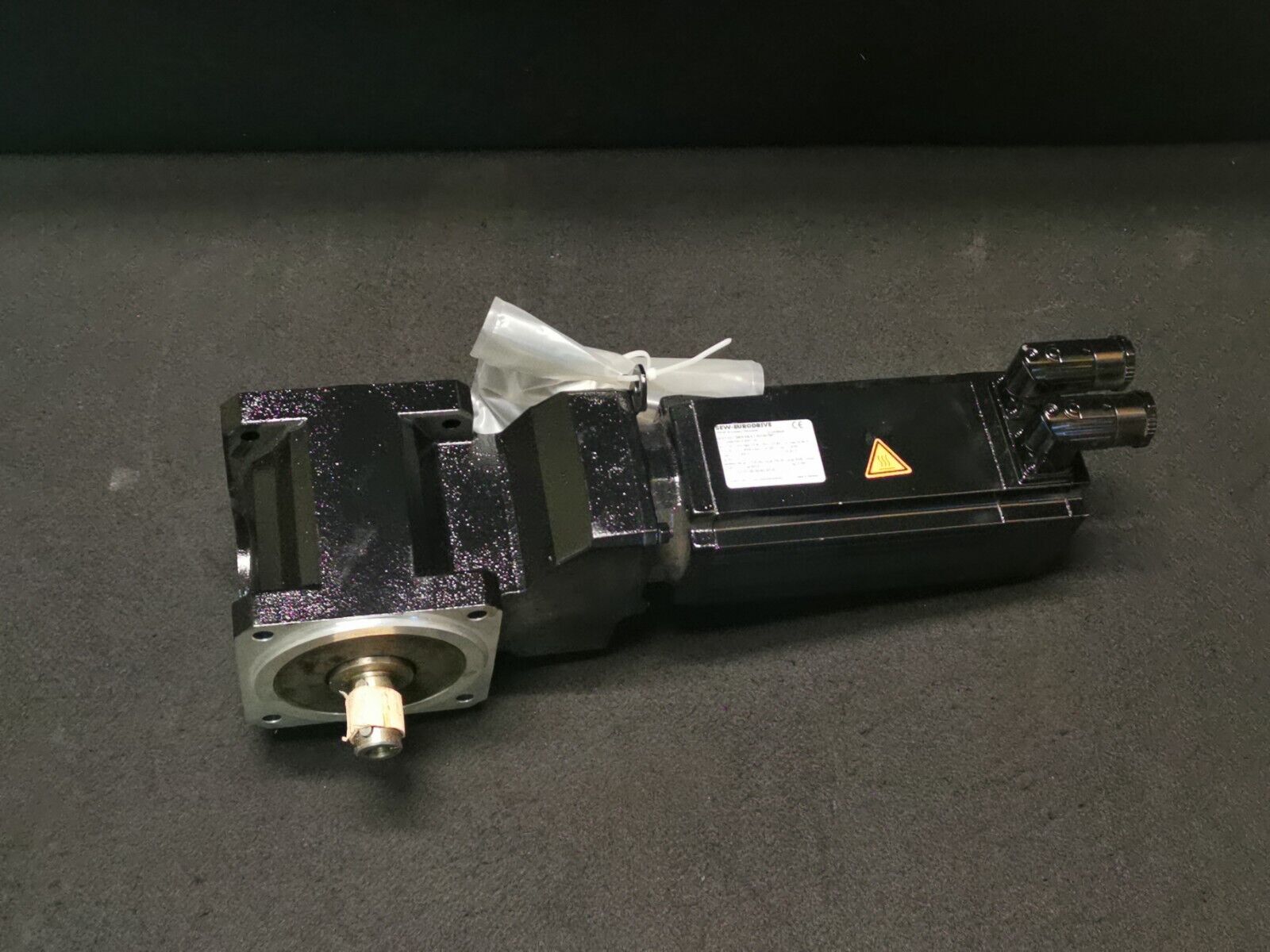 SEW BSKF302 CMP63M/KY/RH1M/SM1 Servomotor