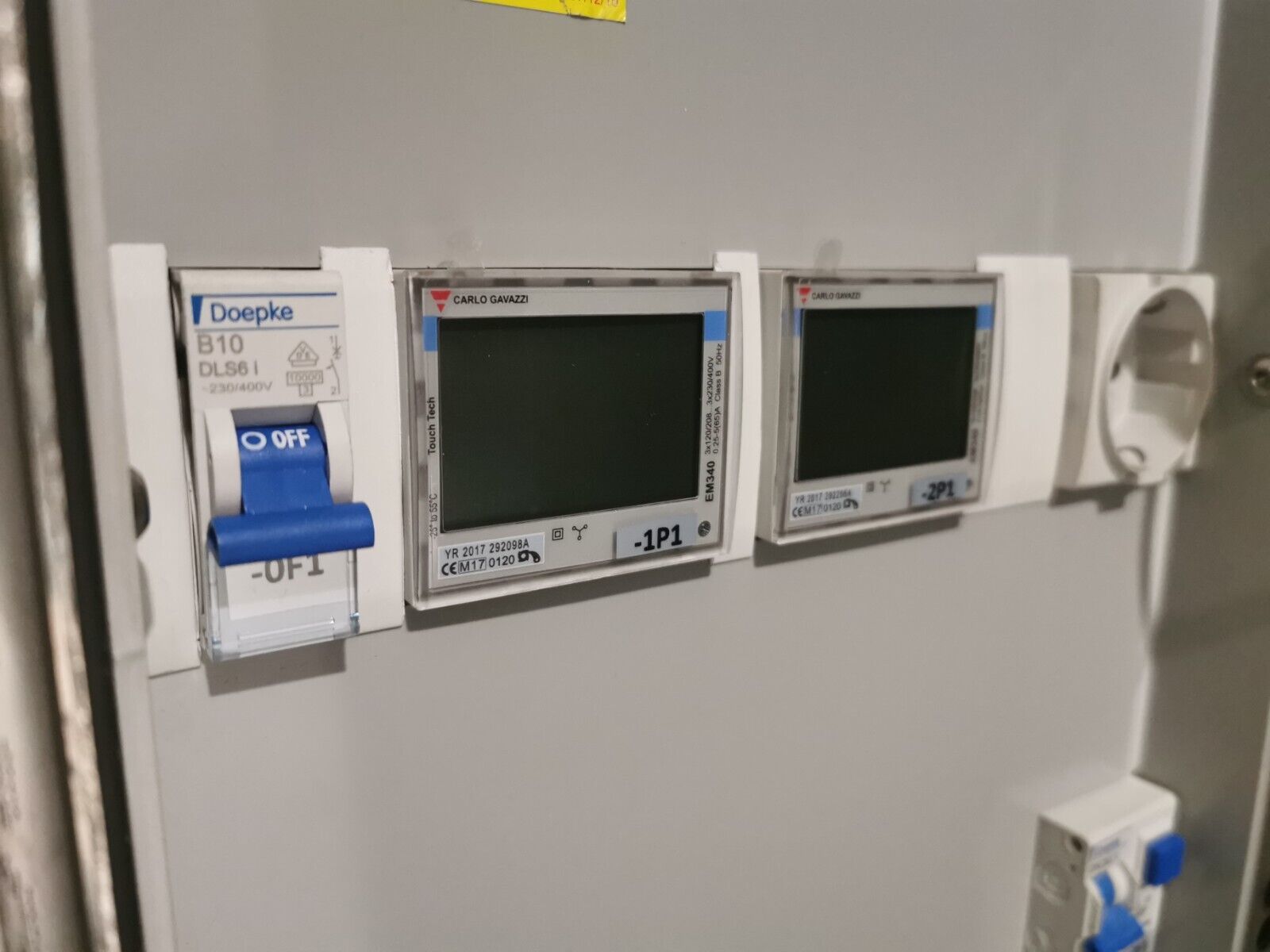 Bosecker Evolution 350 Stromladesäule E21G015520C0 Ladesäule 2x Ladepunkte Typ 2