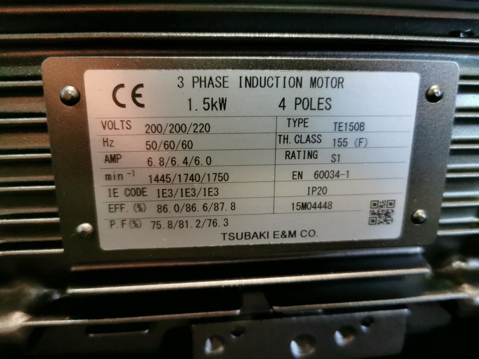 Tsubaki GEAR MOTOR GMTE150-50F120BNQ 1,5kW Übersetzung 1:120