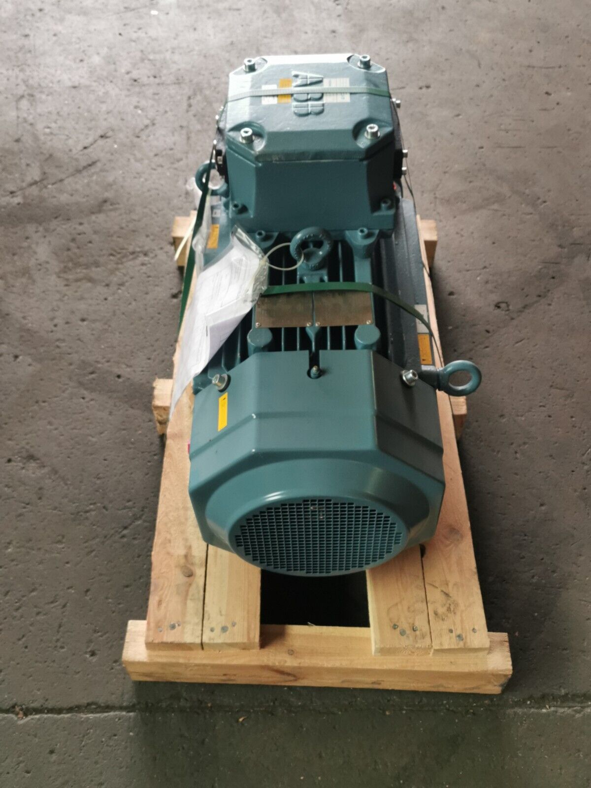 ABB M3KP 180 MLB 4 / 3G1P203700562 22kW