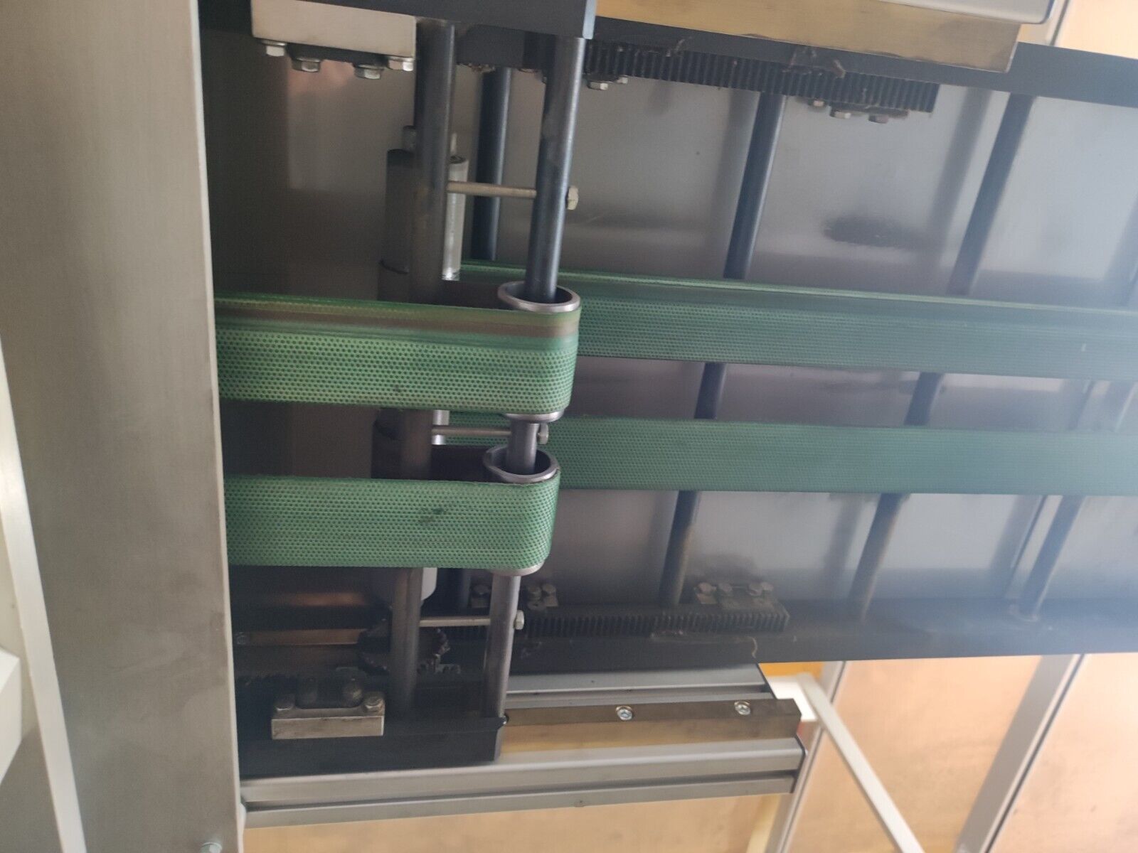 Berton Förderband Transportband Höhen und Längsverstellung Autoloader US35