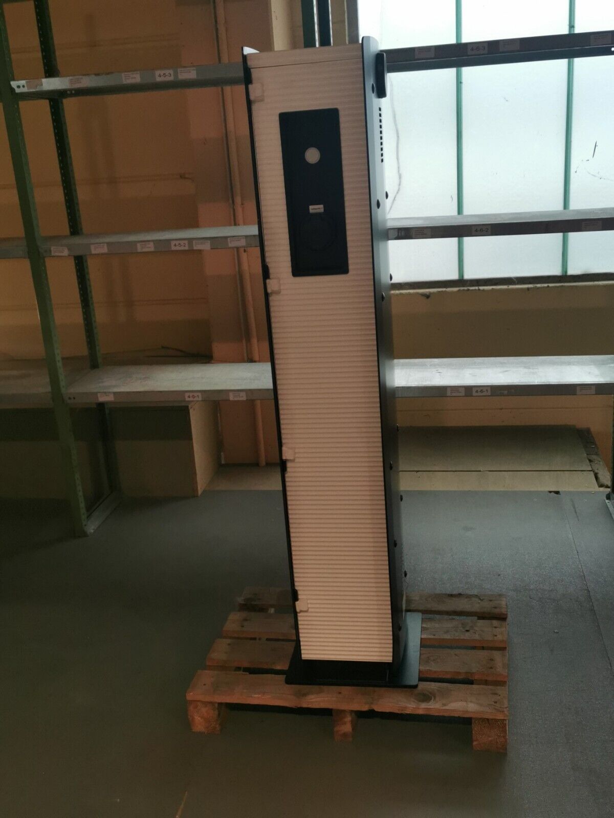 Bosecker Evolution 350 Stromladesäule E21G015520C0 Ladesäule 2x Ladepunkte Typ 2